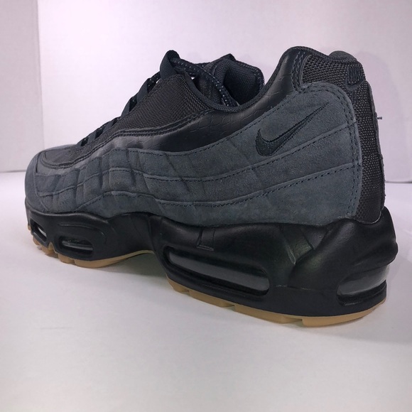 nike air max 95 se black gum